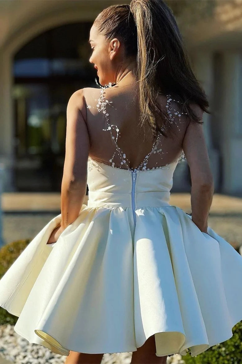 Vestido de fiesta sexy de satén con corte A y perlas para regreso a casa